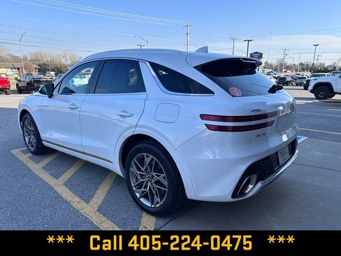 Used 2025 Genesis GV70 2.5T AWD/4WD image 3