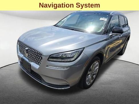 Used 2022 Lincoln Corsair AWD w/ Premium Package image 4