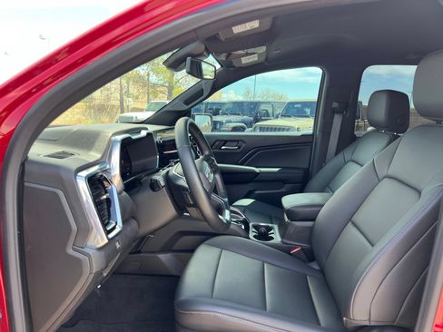 Used 2025 GMC Canyon Elevation w/ Convenience Package AWD/4WD image 26