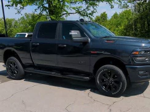 New 2026 RAM 2500 Big Horn AWD/4WD image 2