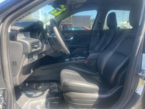 Used 2022 Lincoln Corsair AWD w/ Equipment Group 101A image 3