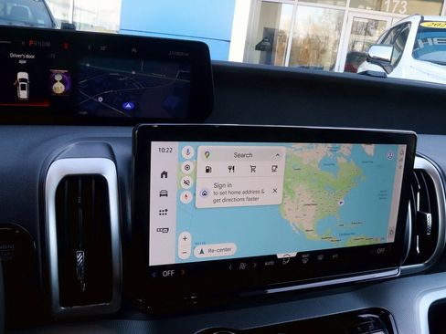 Used 2025 Ford Expedition Active image 31