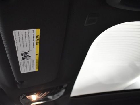 Certified 2024 BMW 750e xDrive w/ Executive Package image 9