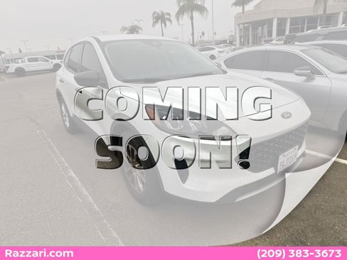 Used 2022 Ford Escape S image 1