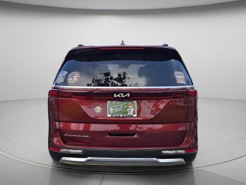Used 2022 Kia Carnival SX FWD image 5