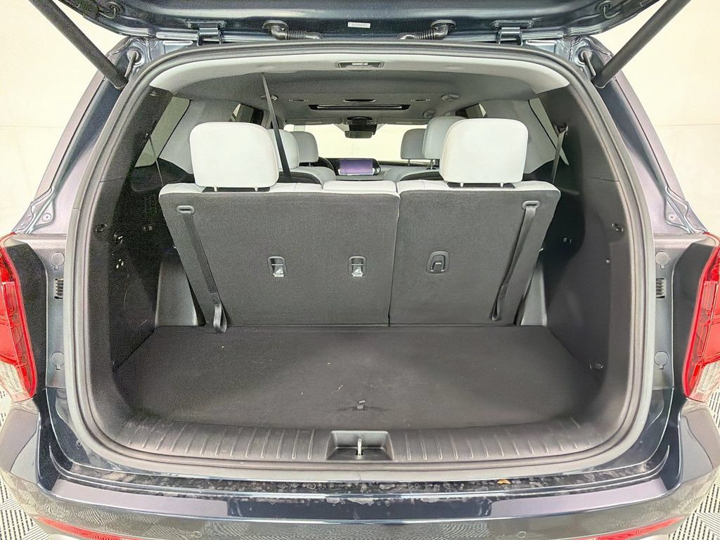 Used 2024 Hyundai Palisade SEL w/ Premium Package FWD image 30