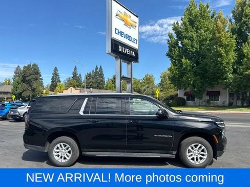 Used 2026 Chevrolet Suburban LT w/ Comfort Package AWD/4WD image 1