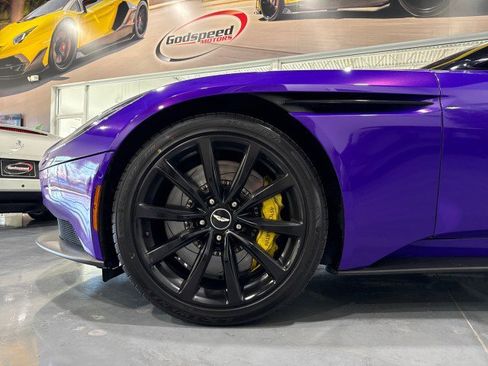 Used 2019 Aston Martin DB11 Volante image 19
