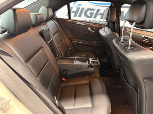 Used 2011 Mercedes-Benz E 350 4MATIC Sedan image 20