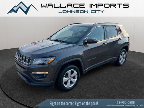 Used 2021 Jeep Compass Latitude w/ Sun and Sound Group image 2