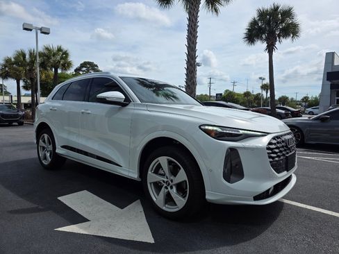 New 2025 Audi Q5 Premium Plus image 3