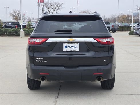 Used 2021 Chevrolet Traverse LT image 6
