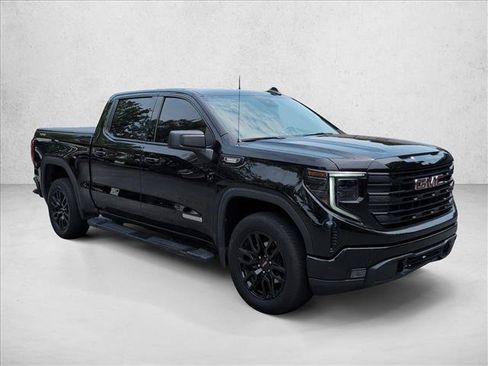 Used 2025 GMC Sierra 1500 Elevation AWD/4WD image 2