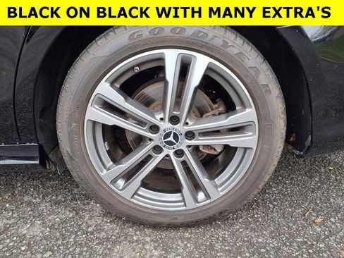 Used 2022 Mercedes-Benz E 350 4MATIC Sedan image 8