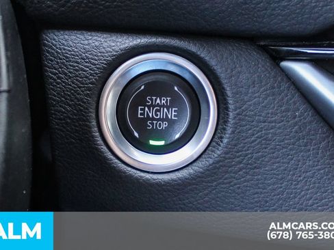 Used 2025 Cadillac XT4 Premium Luxury FWD image 27