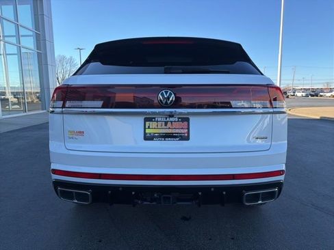 Used 2024 Volkswagen Atlas Cross Sport SEL R-Line image 6