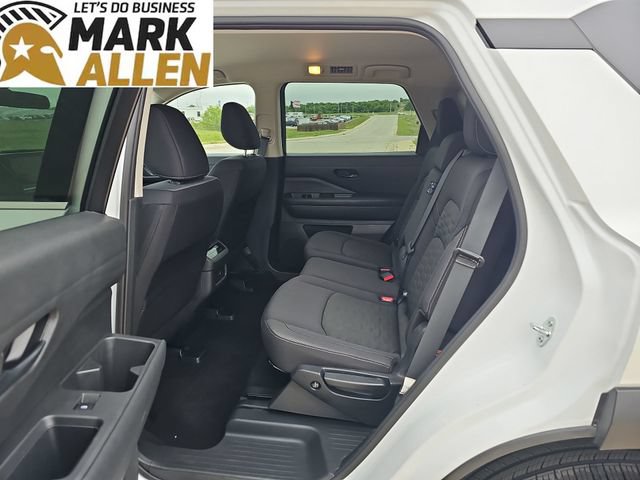 Used 2025 Nissan Pathfinder SV FWD image 24