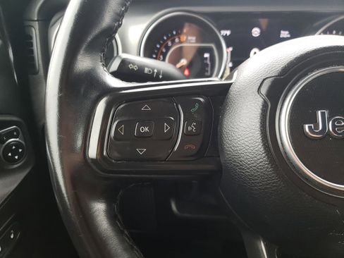 Used 2021 Jeep Gladiator Sport image 36