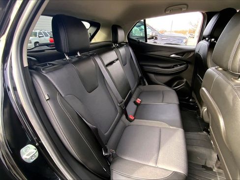Used 2023 Buick Encore GX Select w/ Sport Touring Package image 17
