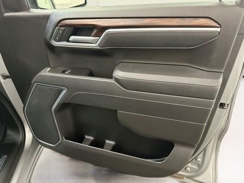 Used 2025 GMC Sierra 1500 SLT AWD/4WD image 33
