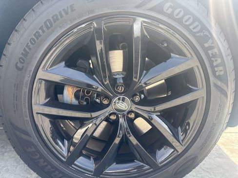 Used 2024 Land Rover Range Rover Velar S image 6