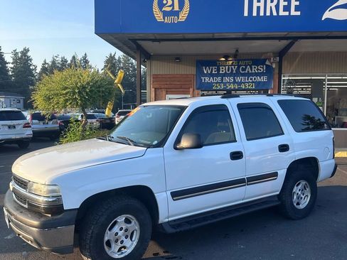 Used 2004 Chevrolet Tahoe LS image 2