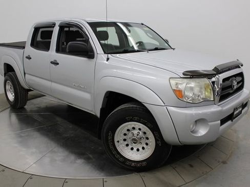 Used 2005 Toyota Tacoma 4x4 Double Cab image 1