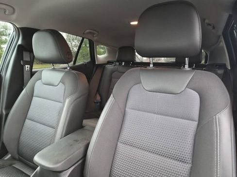 Used 2025 Chevrolet Trax LT w/ Driver Confidence Package image 14