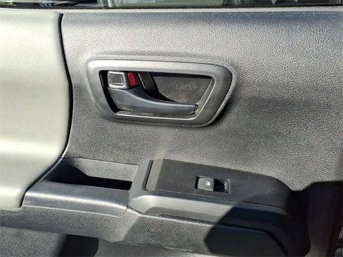 Used 2023 Toyota Tacoma SR w/ SR Convenience Package image 6