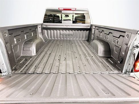 New 2026 GMC Sierra 1500 SLE w/ Preferred Package image 19