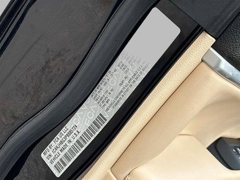 Certified 2023 Jeep Grand Cherokee Limited image 18