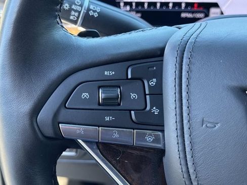 Certified 2022 Cadillac Escalade Sport Platinum AWD/4WD image 31