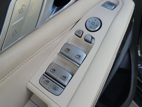 Used 2021 BMW X7 M50i AWD/4WD image 23