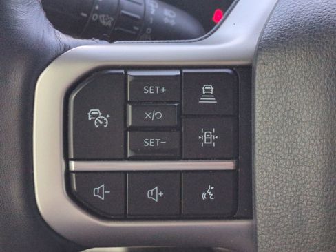 Used 2022 Ford Expedition Limited image 25