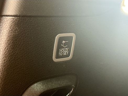 Used 2022 Jeep Wagoneer Series II image 31