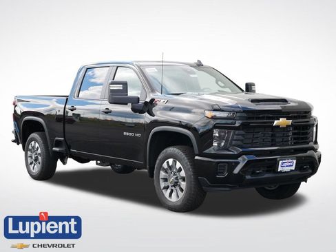New 2026 Chevrolet Silverado 2500 Custom w/ Custom Value Package AWD/4WD image 1