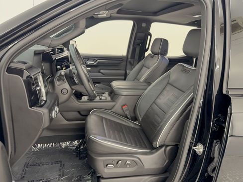 Used 2025 GMC Sierra 1500 AT4X AWD/4WD image 5