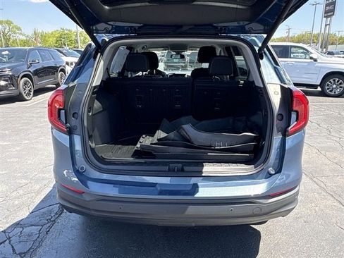 Certified 2024 GMC Terrain SLE w/ Driver Convenience Package FWD image 24