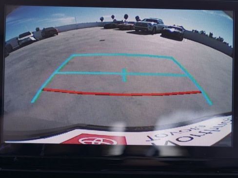 Certified 2024 Toyota Sienna LE image 25