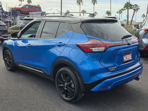 Used 2023 Nissan Kicks SR w/ SR Premium Package image 8