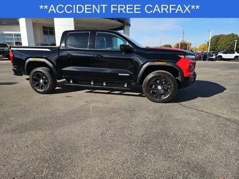 Used 2023 GMC Canyon Elevation image 29