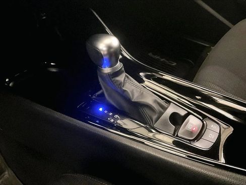 Used 2019 Toyota C-HR XLE image 16