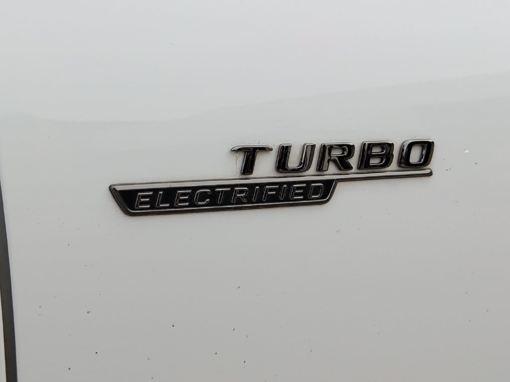 Used 2025 Mercedes-Benz GLC 43 AMG 4MATIC image 42