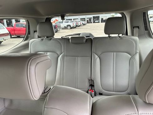 Used 2022 Jeep Wagoneer Series III AWD/4WD image 15