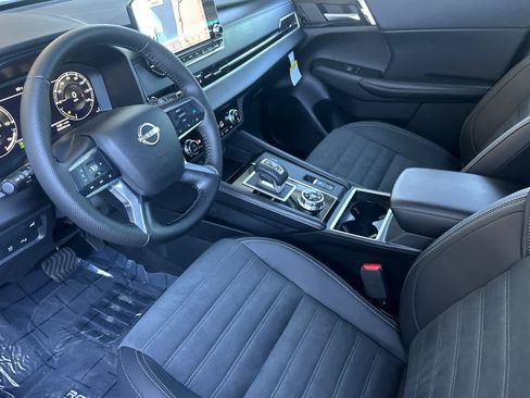 New 2026 Nissan Rogue SL AWD/4WD image 11