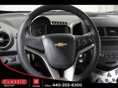 Used 2016 Chevrolet Sonic LS image 7