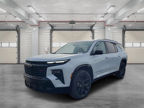New 2026 Chevrolet Traverse RS image 3