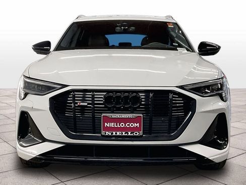 Used 2023 Audi e-tron Chronos w/ Chronos Package AWD/4WD image 3