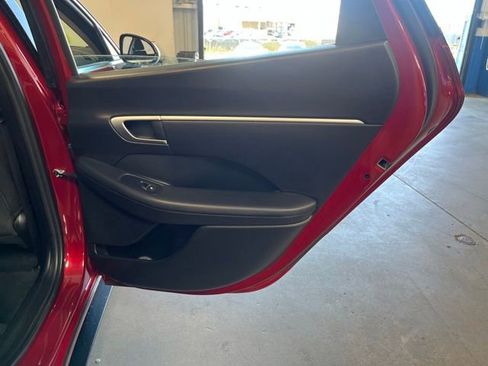 Used 2024 Hyundai Sonata SEL FWD image 15
