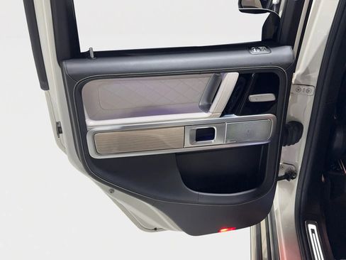 Used 2021 Mercedes-Benz G 550 G 550 image 17